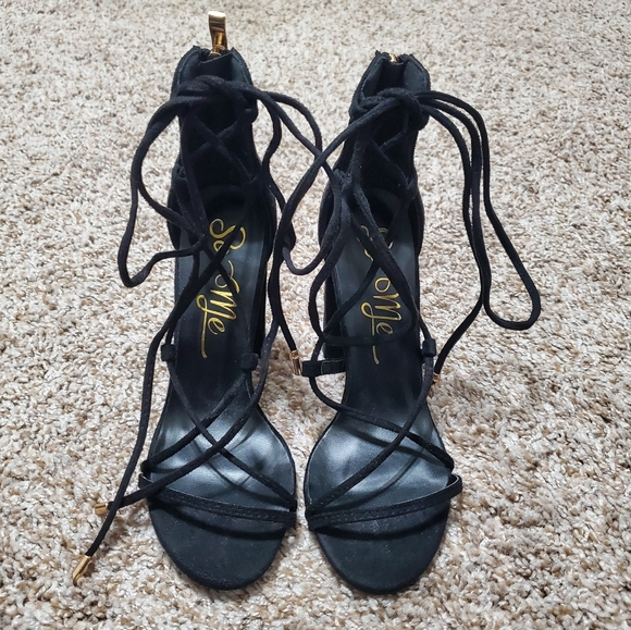So Me Shoes - So Me Black Strappy Heels Size 7